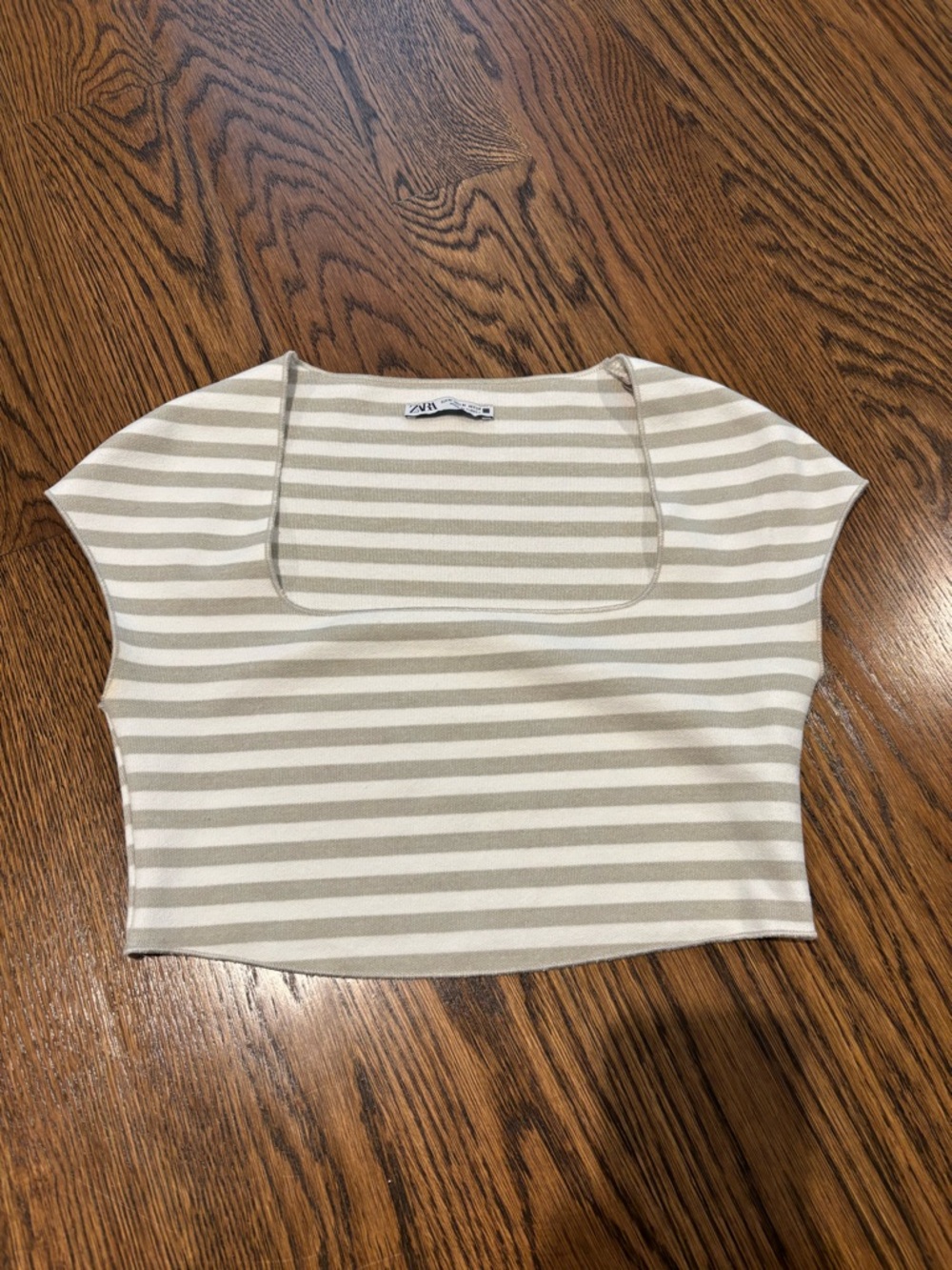 zara cropped striped tee